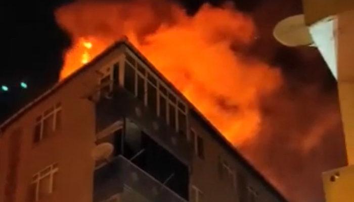 Bağcılar’da 5 katlı binanın çatısında korkutan yangın