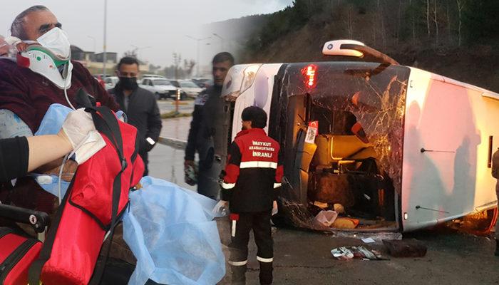 Son Dakika: Erzincan'da yolcu otobüsü devrildi! 22 yaralı