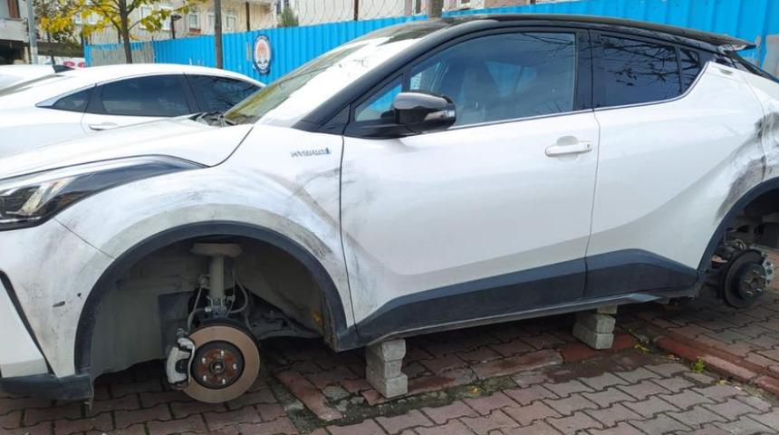 Araçlarını gören neye uğradığını şaşırdı! Esenyurt'ta Çiçek Abbas filmi gerçek oldu