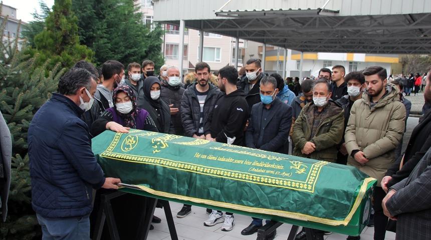 Bursa'daki kazada ölen Genç İHH gönüllüsü Göktaş Zonguldak'ta defnedildi