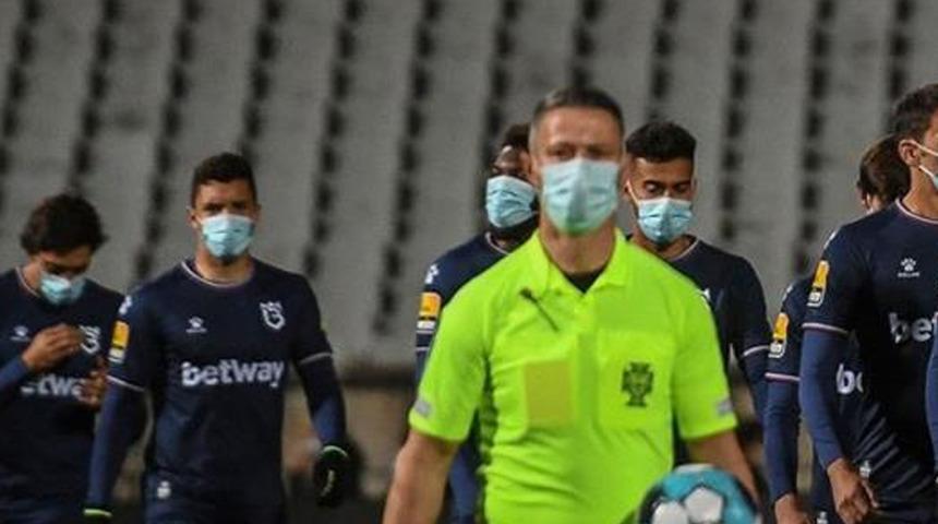 Futbol adına utanç gecesi! Benfica da skandala ortak oldu