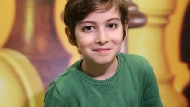 5 ayda 250 kitap okuduğunu söylemişti! Filozof Atakan şimdilerde ne yapıyor?