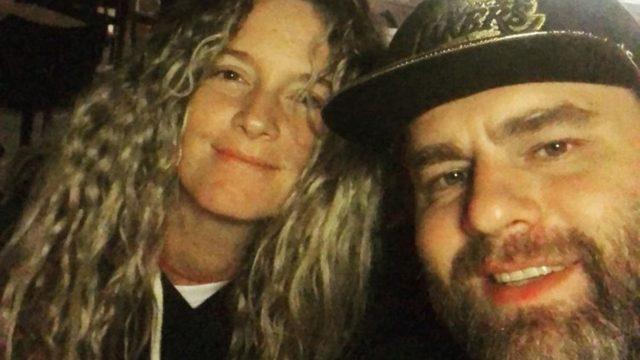 2 hafta önce boşanmışlardı! Hanzade Ofluoğlu'nun eski eşi yeni aşkını paylaştı!