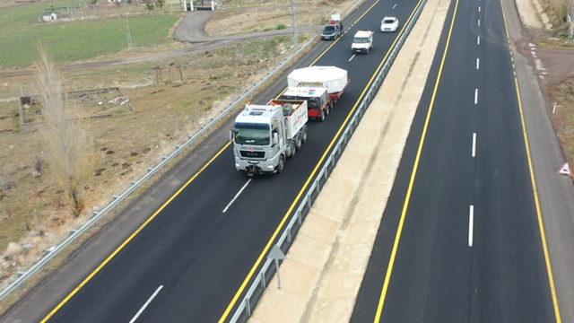 Avrupa'nın en büyük teleskobu Moskova'dan Erzurum'a böyle getirildi! 5 saatlik yolculuk havadan görüntülendi