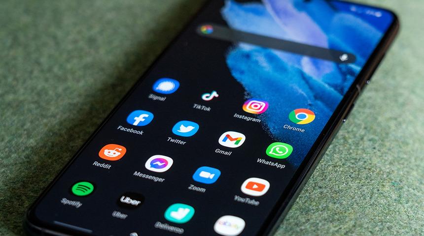 Galaxy S22 için yeni bilgiler sızdı: Bu kez konumuz kameralar!
