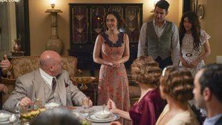 Aziz dizisi 5. yeni bölümden ön izleme sahnesi yayınlandı! Aziz ve Efnan herkesi şoke ediyor!