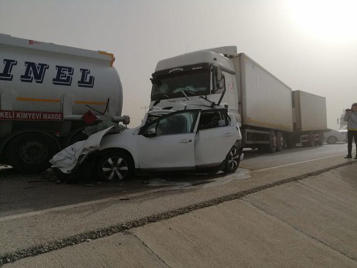 Konya, Niğde ve Adana-Aksaray karayolunda kum fırtınası! Araçlar mahsur kaldı, çok sayıda yaralı var G5