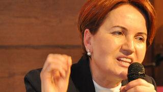 Akşener'den Mumcu'ya övgü