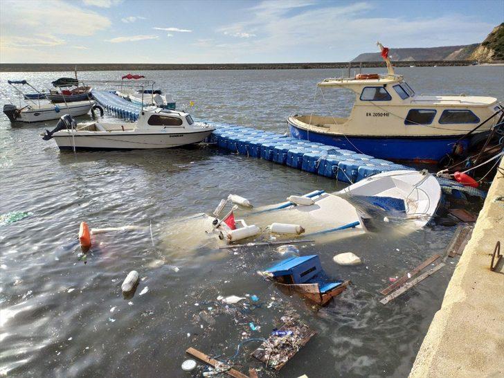 Saros Körfezi'nde fırtına nedeniyle deniz taştı G1