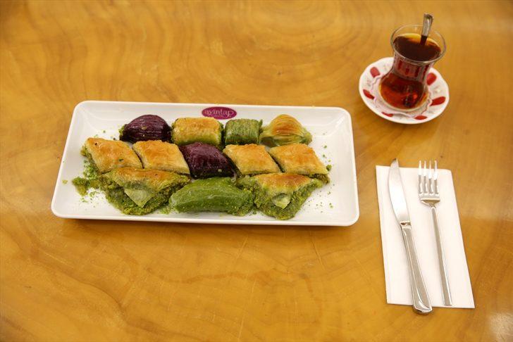 Gaziantepli baklavacılar gelenekselcilikten vazgeçmiyor G3