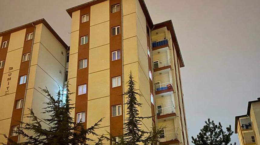 Eşi tarafından terk edildi, evini ateşe verdi