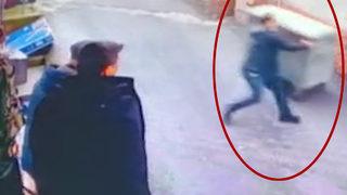 Fırtınanın sürüklediği konteyneri böyle yakaladı