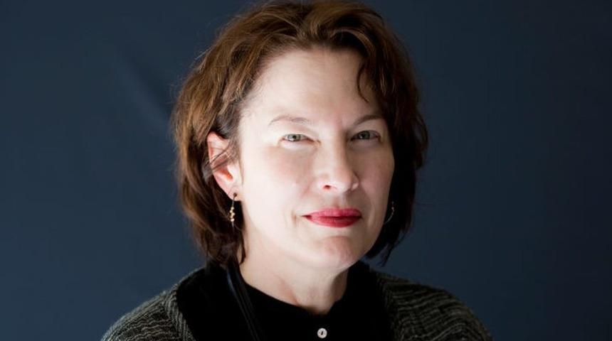 Amerikalı yazar Alice Sebold, kendisine tecav&uuml;z su&ccedil;undan aklanan adamdan &ouml;z&uuml;r diledi