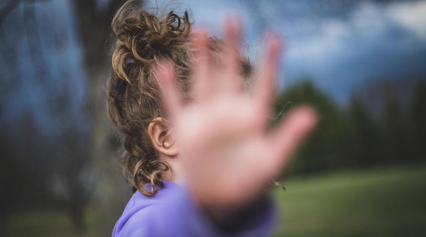 Twitter, bireylerin rızası olmadan paylaşılan fotoğraf ve videoları kaldıracak