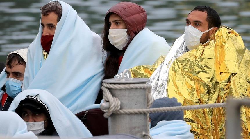 D&uuml;nya G&ouml;&ccedil; Raporu: 2020'de rekor sayıda kişi &ccedil;atışma ve şiddet nedeniyle evlerini terk etmek zorunda kaldı