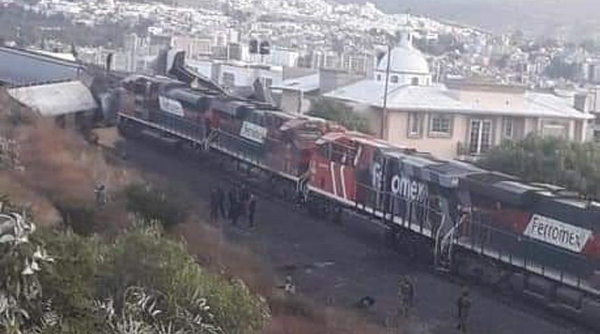 Meksika’da akılalmaz kaza! İki tren kafa kafaya çarpıştı: 6 yaralı