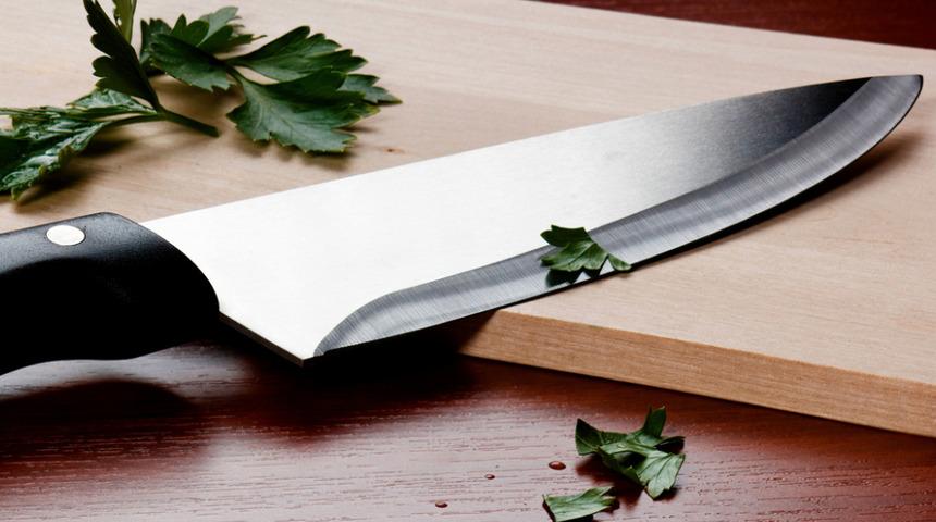 Körelmiş bıçaklarınızı hayata döndürün! Evde uygulayabileceğiniz pratik ve etkili bıçak bileme yöntemleri