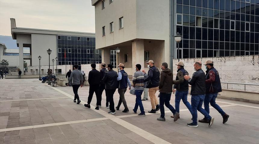 Osmaniye merkezli PKK/KCK operasyonunda yakalanan 3 zanlı tutuklandı