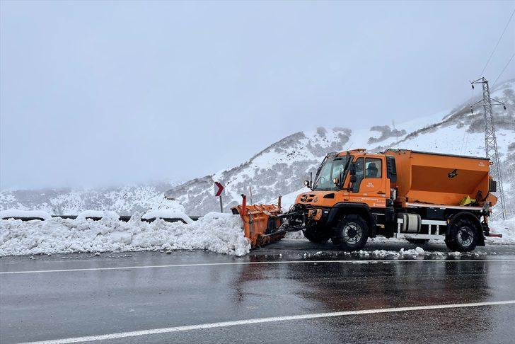 Tunceli'nin Pülümür ilçesinde kar kalınlığı 15 santimetreye ulaştı G2