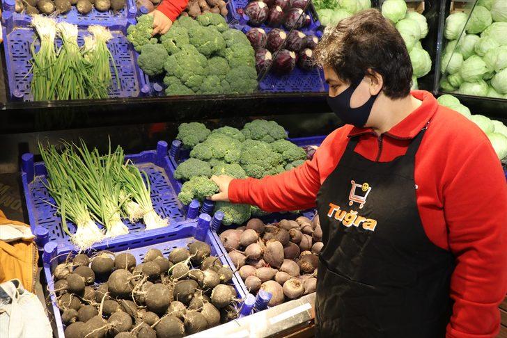 Zihinsel engelli Buket çalışma azmiyle takdir topluyor G3