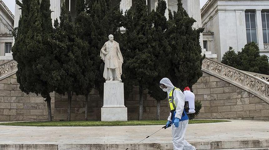 Tehlike kapıya dayandı! Yunanistan'da ilk kez Omicron varyantına rastlandı