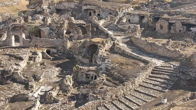 Tarihi antik döneme kadar uzanan Hasankeyf kalesi yeniden turizme açıldı