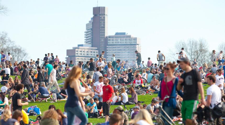 Almanya'dan yeni tedbir kararları! Aşısızlar giremeyecek