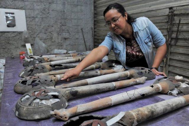 Meksika nın başkentinde 16. y&uuml;zyıldan kalma Aztek sunağı bulundu 3