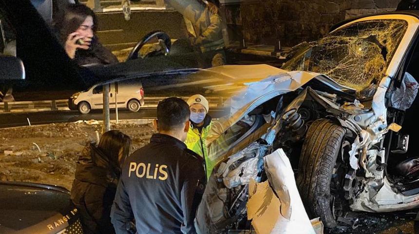 Yer: İstanbul! L&uuml;ks aracıyla kaza yaptı, eşi sinir krizi ge&ccedil;irdi