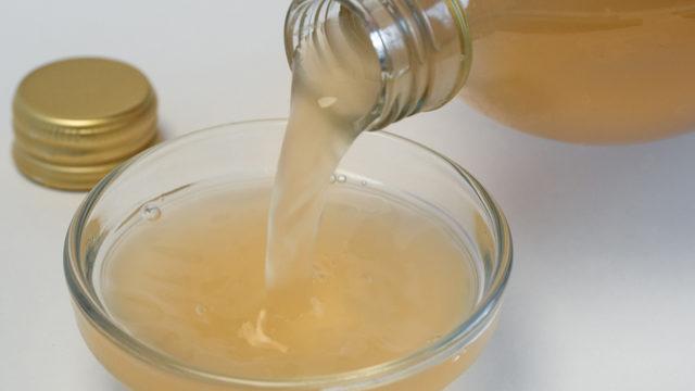 Marketten almaya son! Artık elma sirkesini evde yapıyoruz