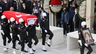 Eski Bakan Güldal Akşit, son yolculuğuna uğurlandı