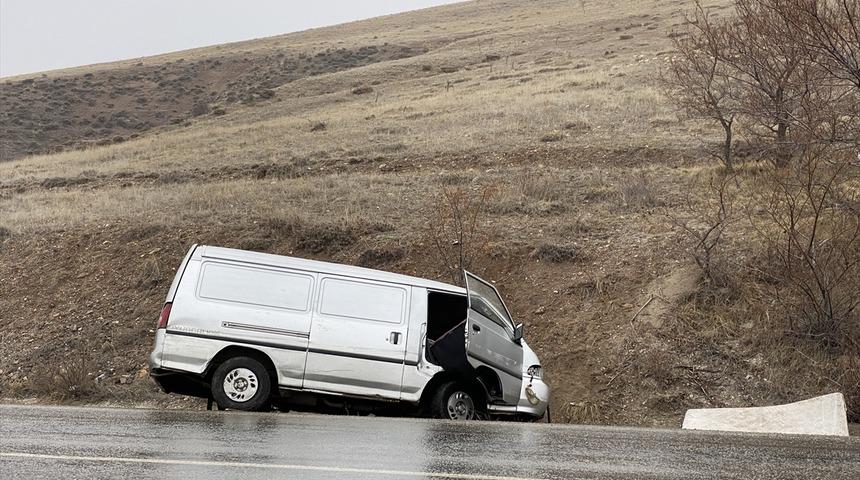 Ankara'daki trafik kazasında bir kişi öldü, bir kişi yaralandı