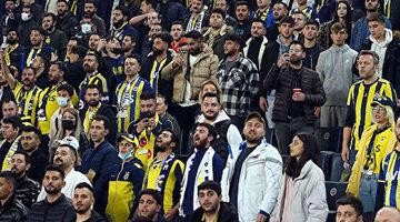 Fenerbahçe taraftarından Alper Potuk'a tepki