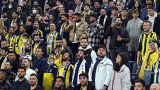 Fenerbahçe taraftarından Alper Potuk'a tepki