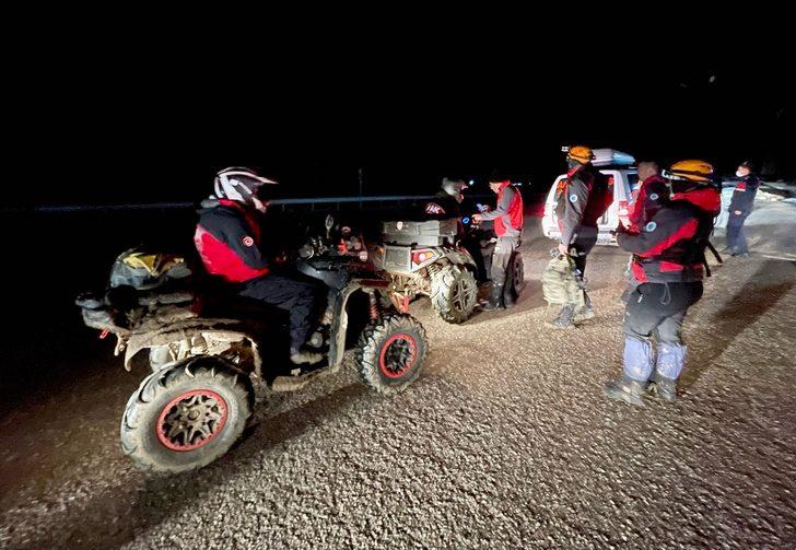 Uludağ'da mahsur kalan 3 kişiye ulaşılmaya çalışılıyor G4