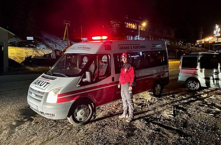 Uludağ'da mahsur kalan 3 kişiye ulaşılmaya çalışılıyor G5