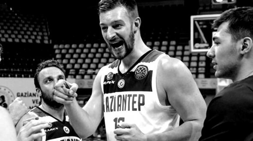 Stevan Jelovac 32 yaşında yaşam savaşını kaybetti