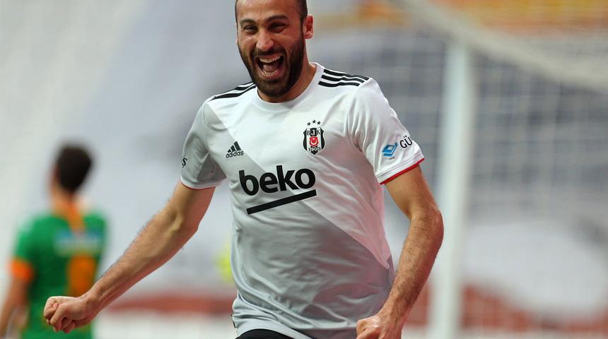Cenk Tosun'dan Beşiktaş'a 3 yıllık imza
