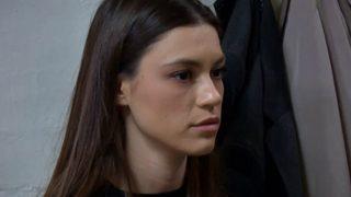 Camdaki Kız'ın Melisa'sı Yüsra Geyik, Altın Kelebek pozlarıyla beğeni topladı!