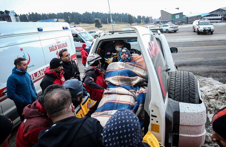 GÜNCELLEME 2 - Uludağ'da zirveye doğru yürüyüşe çıkarken mahsur kalan 3 kişiye ulaşıldı G2