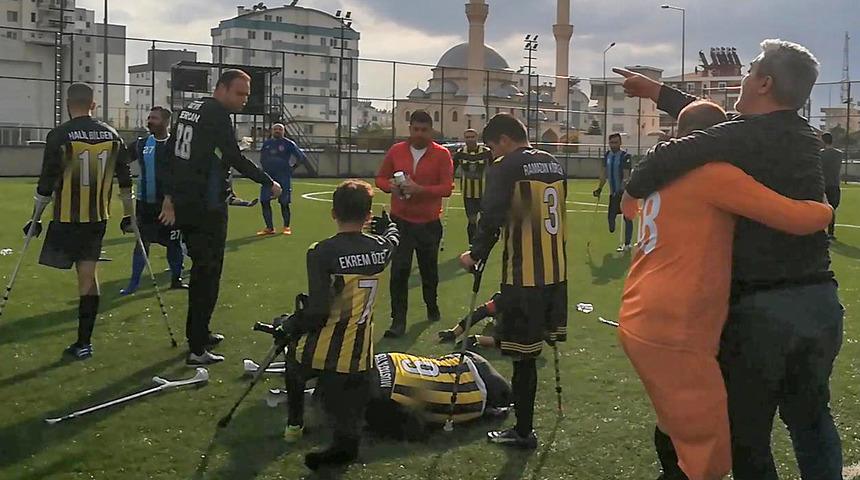Ampute maçında şok olay! Yumruklar havada uçuştu