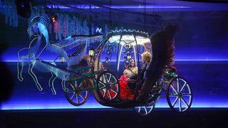 Üç Kuruş 6. son bölümde Kartal ve Bahar'ın düğün sahnesi olay oldu! Tarık Mengüç de rol aldı