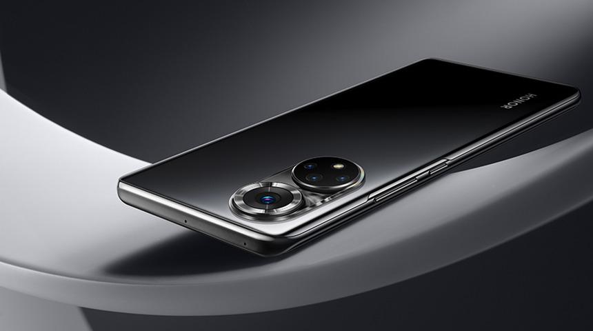 Türkiye'de satışa sunuldu! İşte fiyatı