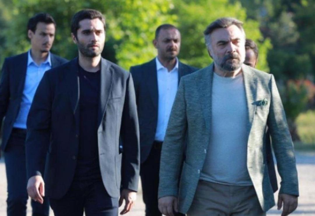 Eşkıya D&uuml;nyaya H&uuml;k&uuml;mdar Olmaz&rsquo;ın &Ccedil;akırbeyli'si Yunus Emre Yıldırımer'in oğluna bakın!