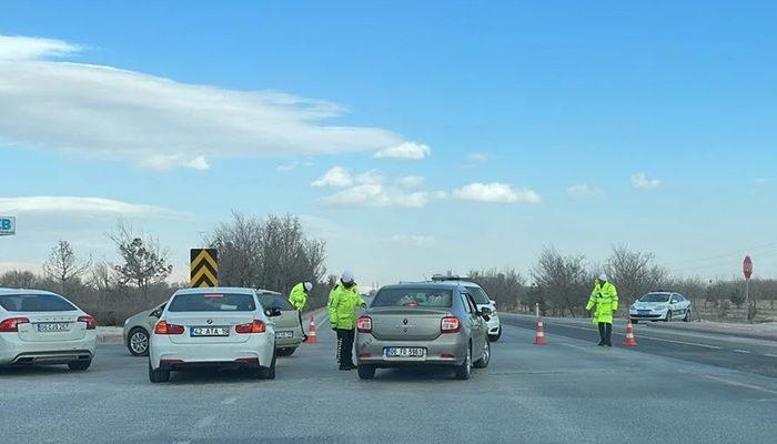 Konya'da kum fırtınası! Bazı yollar trafiğe kapatıldı