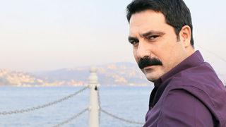 Hastanede görüntülenen Bülent İnal, sevenlerini korkuttu