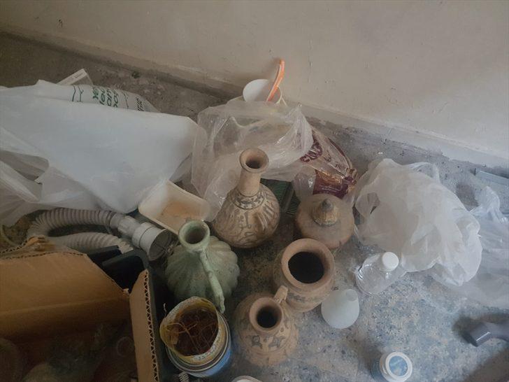 Adana'da tarihi eser olduğu değerlendirilen 690 obje ele geçirildi G2