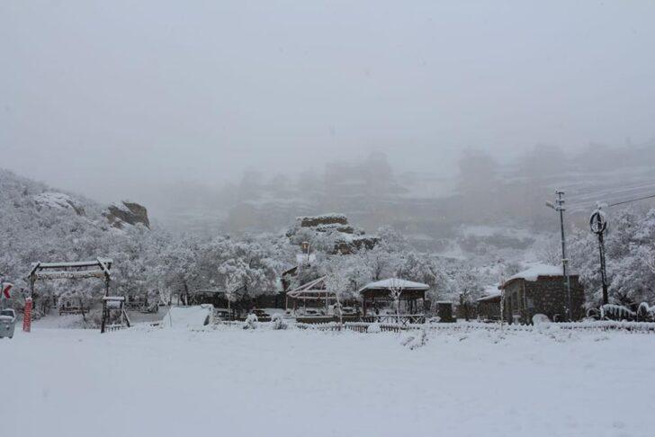 Meteorolojinin uyarılarının ardından kar yağışı başladı, birçok il beyaz örtüyle kapladı! G3