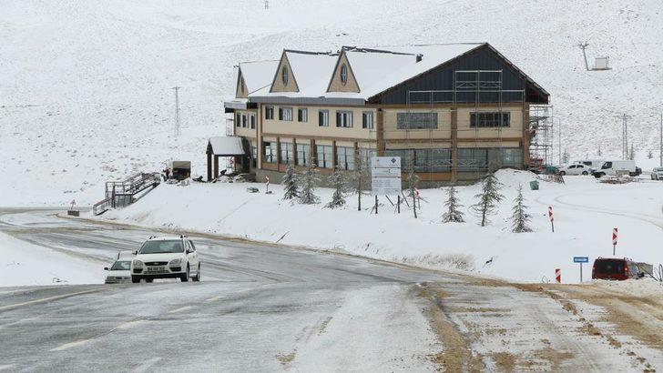 Meteorolojinin uyarılarının ardından kar yağışı başladı, birçok il beyaz örtüyle kapladı! G5