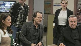 Arka Sokaklar hayranlarını üzecek ayrılık iddiası! Arka Sokaklar’ın Selin’i Oya Okar vedaya hazırlanıyor